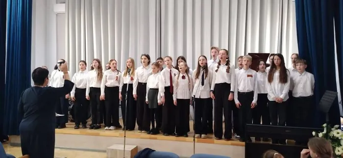 photo_5395374858705170936_y